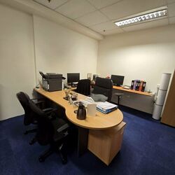 One Raffles Place (D1), Office #584316251